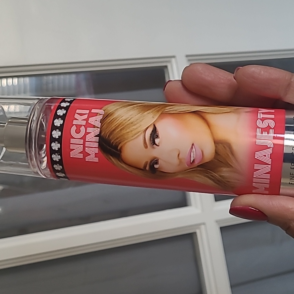 Nicki Minaj Minajesty Pink Fragrance Mist